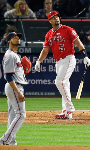 Pujols hits slam for 600th HR, leads Angels past Twins 7-2 (Jun 03, 2017)